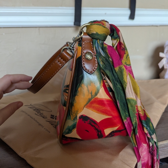 Patricia Nash Spring Collection Shoulder Bag - Picture 5 of 8